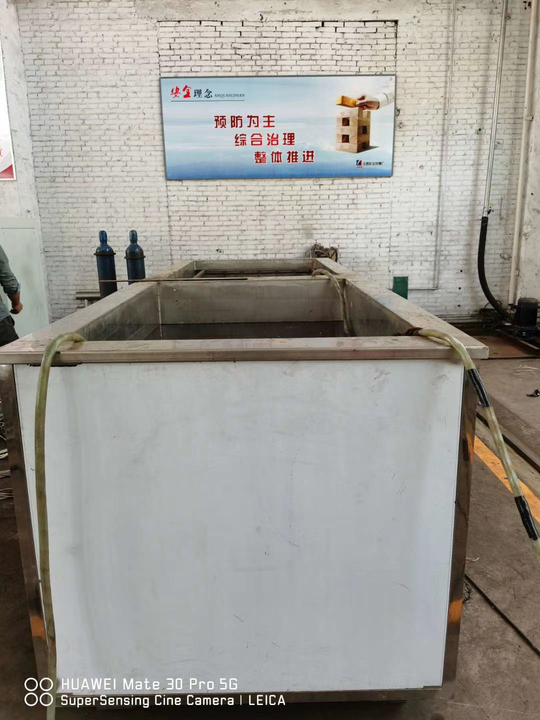 如何正確使用超聲波清洗機(jī)才能避免對產(chǎn)品的傷害