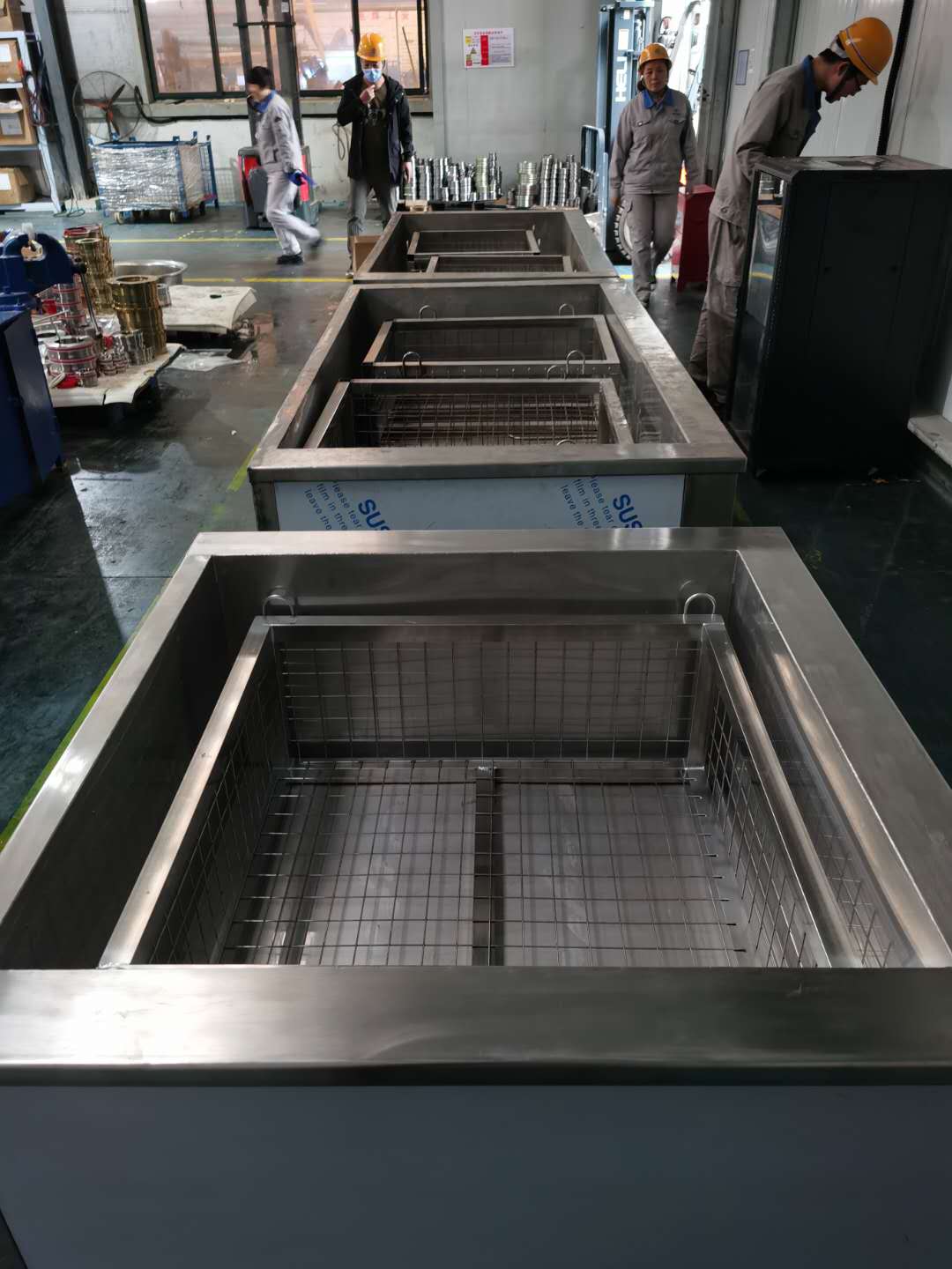 超聲波清洗機可以清洗汽車發(fā)動機嗎